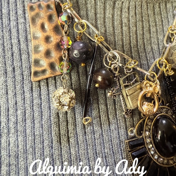 Black and gold multi charms necklace obsidian - Picture 6 of 8